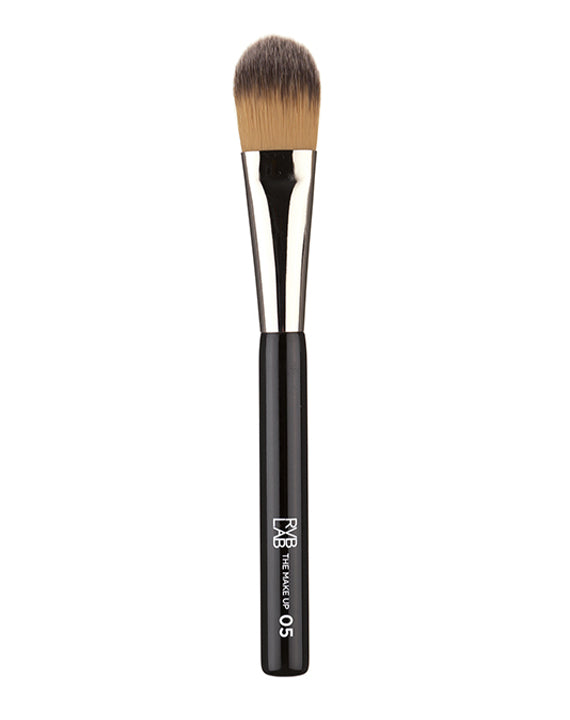 Rvb Lab Foundation Brush 05