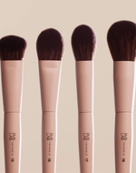 RVB LAB BLUSH & CONTOUR BRUSH 17